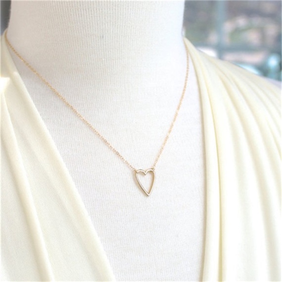 Love Heart Dainty Pendant Necklace Gold - Picture 2 of 3